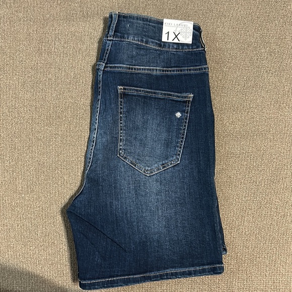 Denim Shorts - Picture 4 of 5